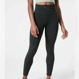 Athleta It’s A Wrap 7/8 Tight